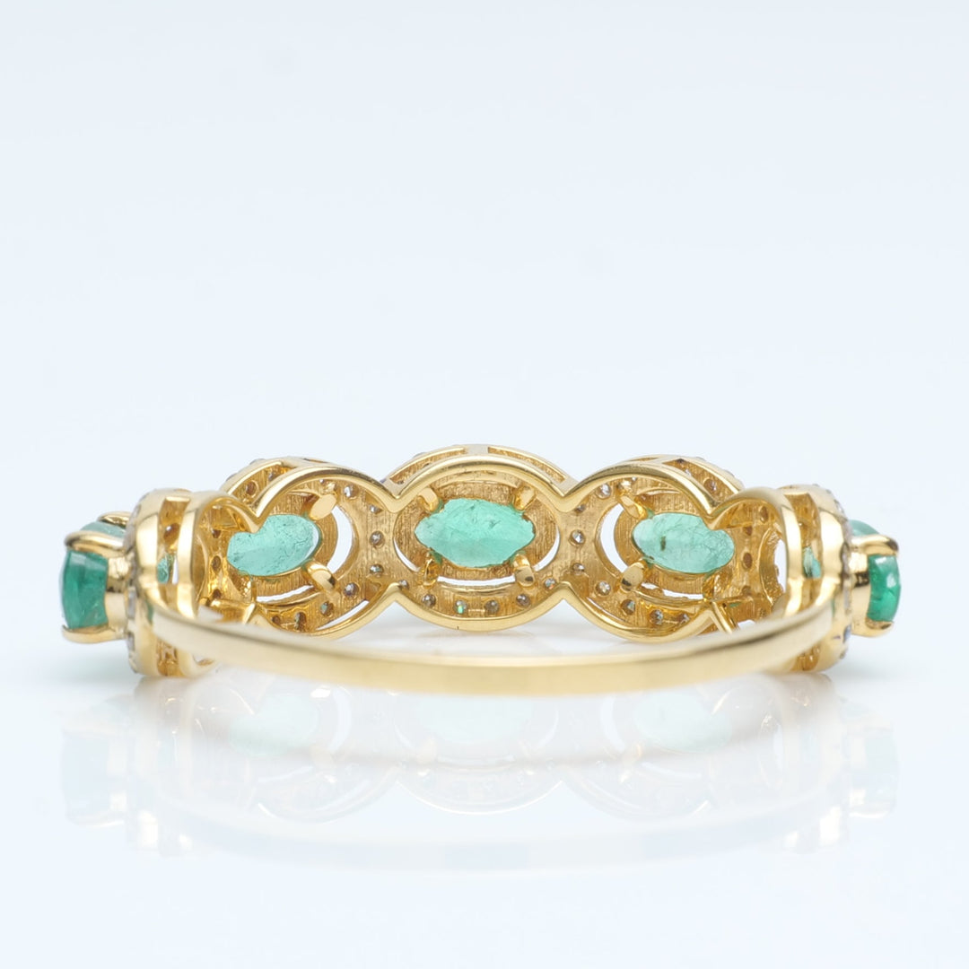 Oval Emerald Diamond Ring