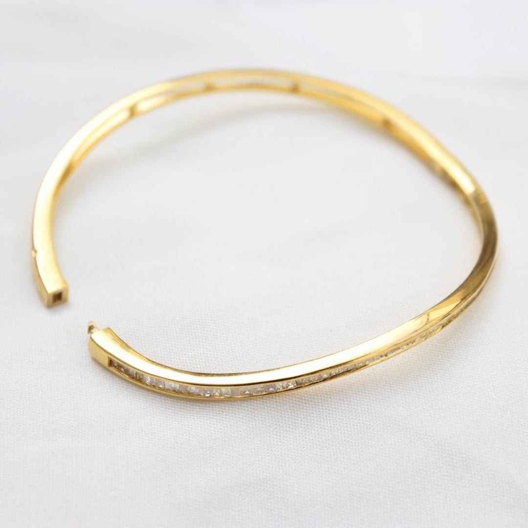 Baguette Diamond Eternity Bracelet, 14k Solid Gold, Natural Diamonds, Wavy Stackable Bracelet, Illusion Statement Jewelry, Minimal Bracelet