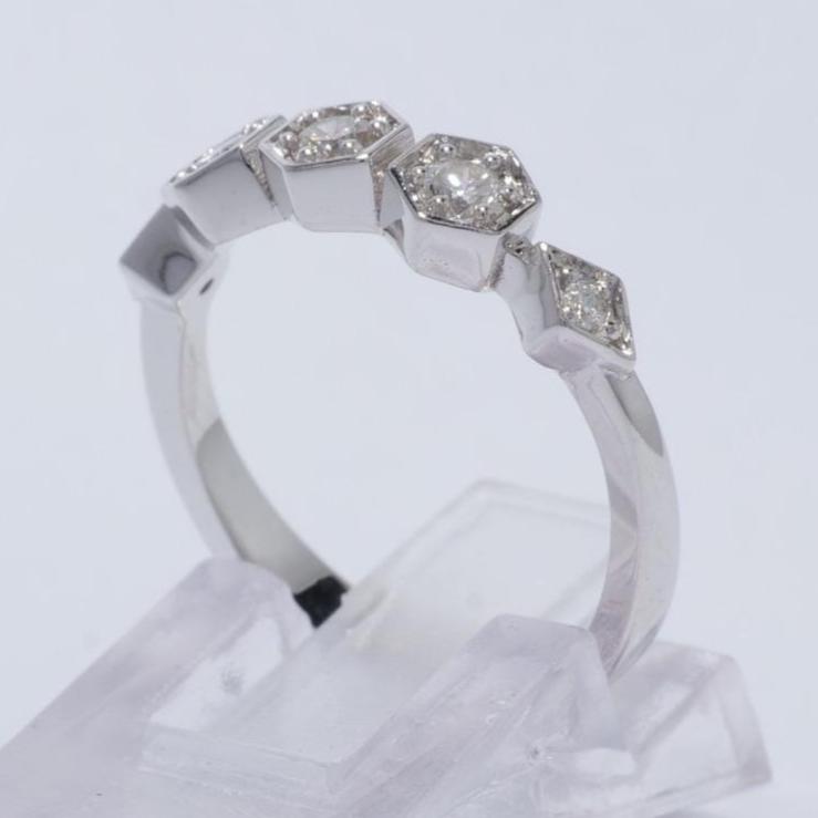 Hexagon Diamond Ring, 14k Solid Gold, Natural Diamonds, Geometric Band, Illusion Set, Modern Stacking Ring, Everyday Jewelry, Gift for Her