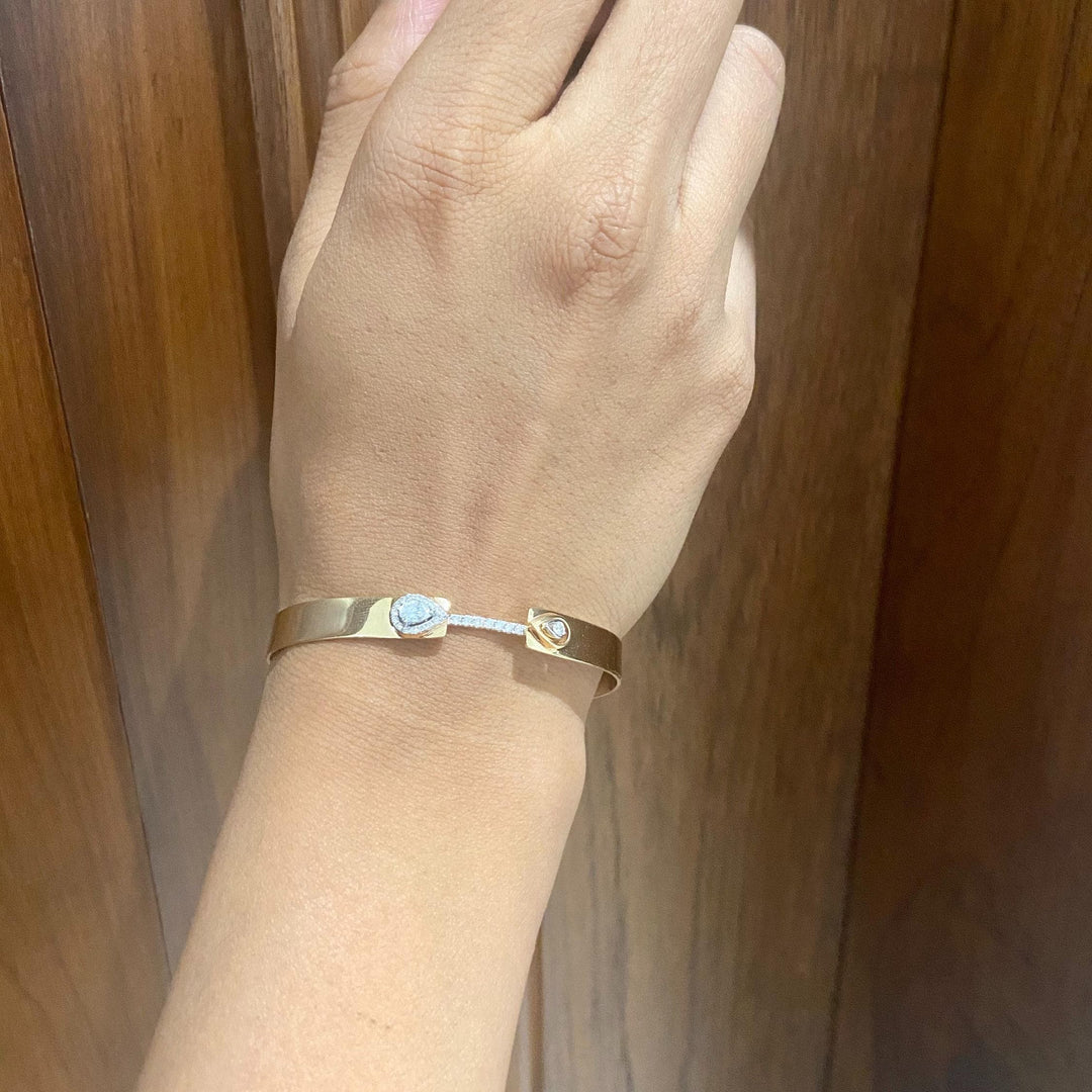 Teardrop Bridge Diamond Bangle, 14k Solid Gold, Natural Diamonds, Statement Halo Bangle, Wedding Bridal Bracelet, Minimal Gold Jewelry