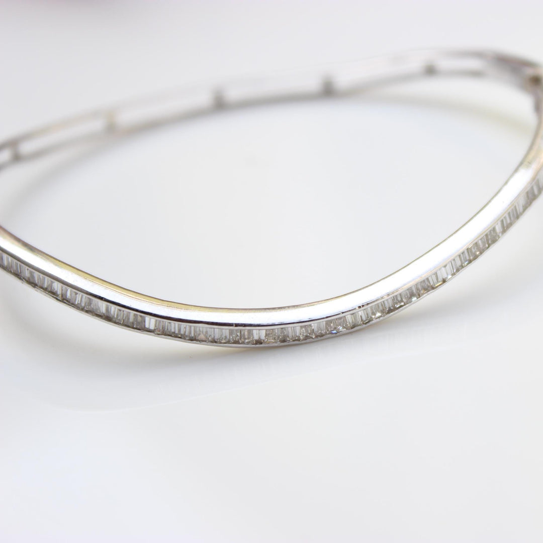 Baguette Diamond Eternity Bracelet, 14k Solid Gold, Natural Diamonds, Wavy Stackable Bracelet, Illusion Statement Jewelry, Minimal Bracelet