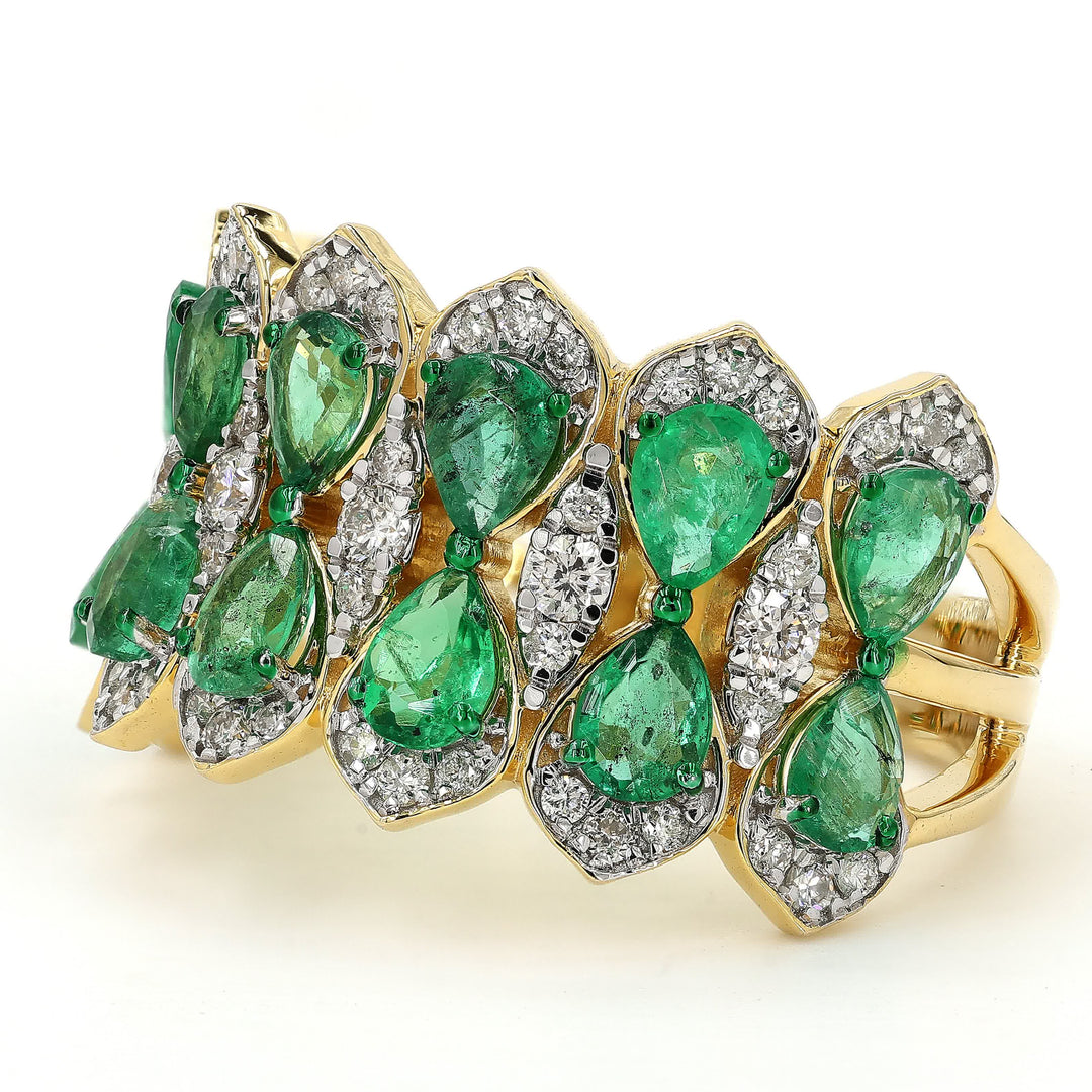 Cluster Emerald Diamond Ring