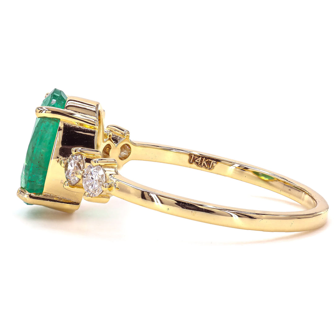 Natural Oval Emerald Diamond Ring