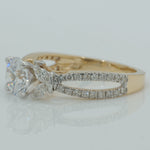 Load image into Gallery viewer, Solitaire Diamond Engagement Ring
