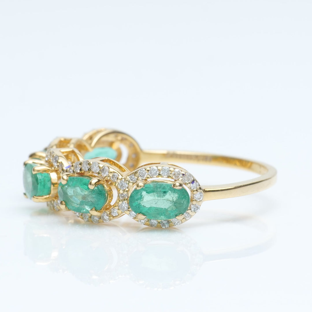 Oval Emerald Diamond Ring