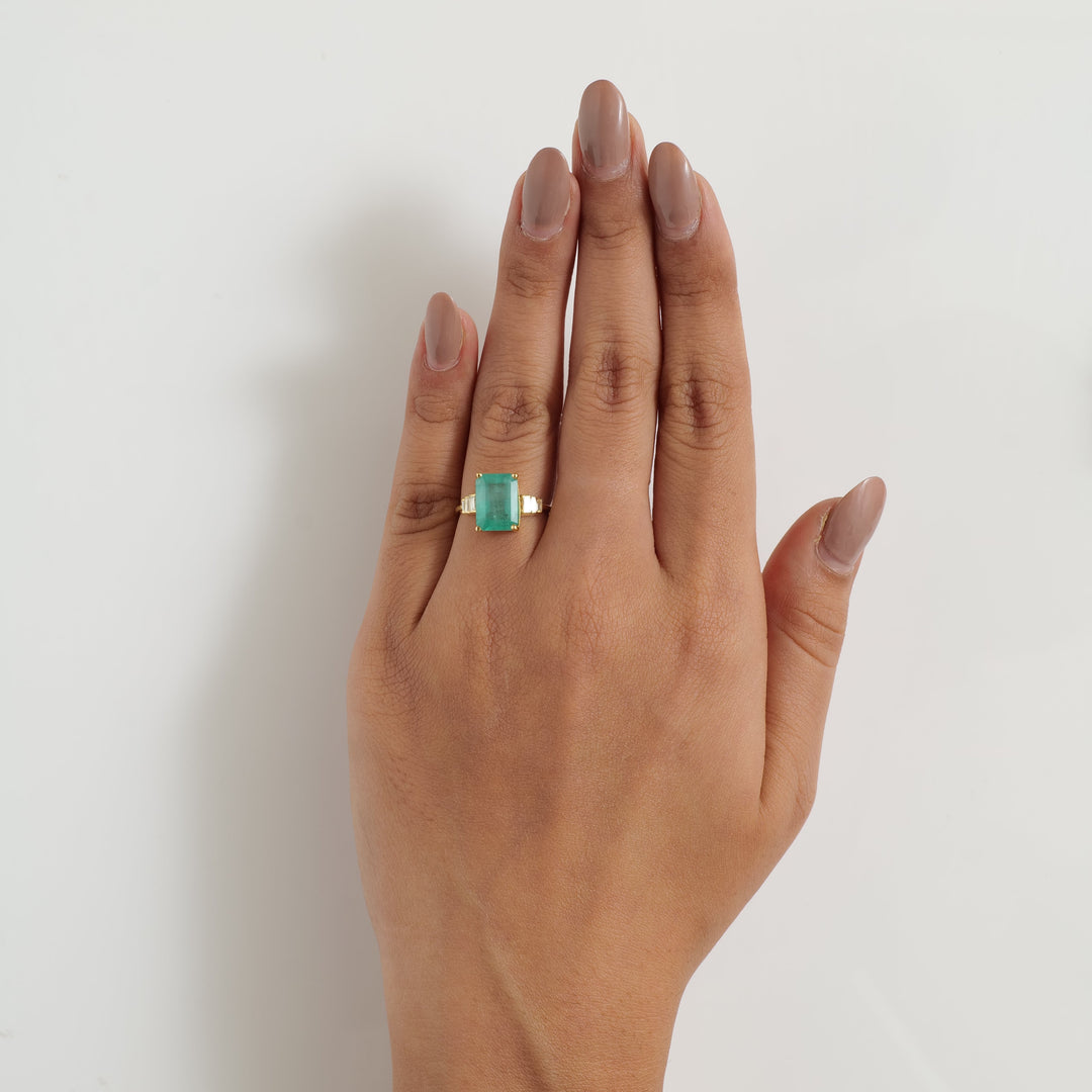 Emerald Cut Diamond Ring