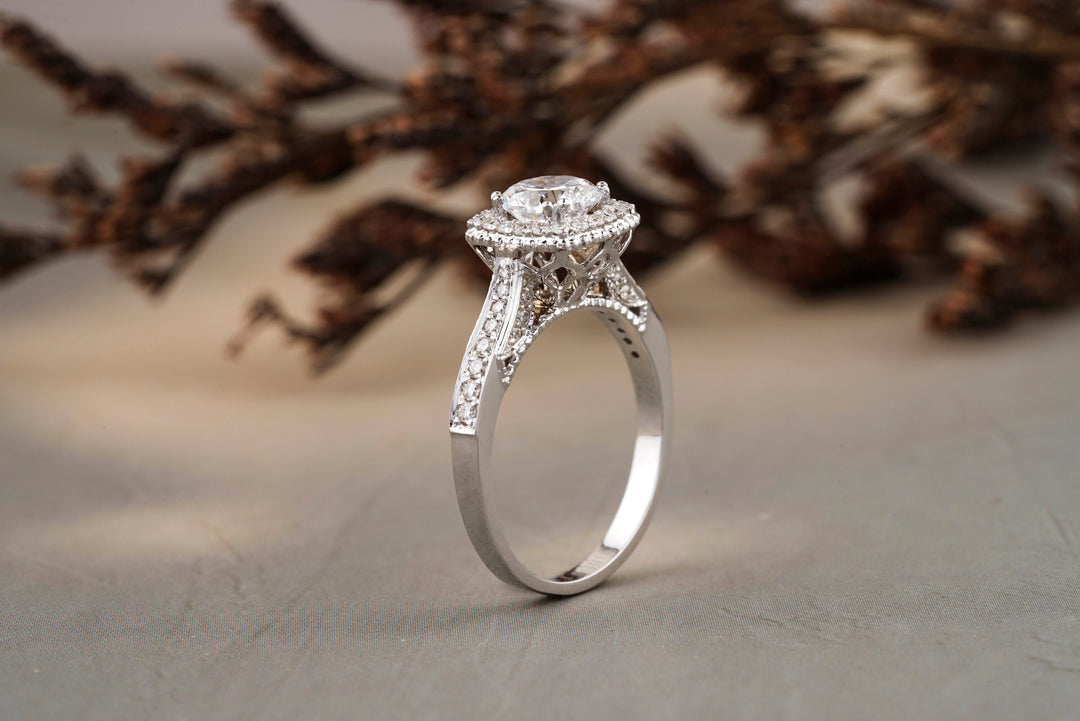 Halo square-shaped lab diamond engagement ring in solid gold, Solitaire Wedding Ring, Bridal Jewelry, Gift For Her