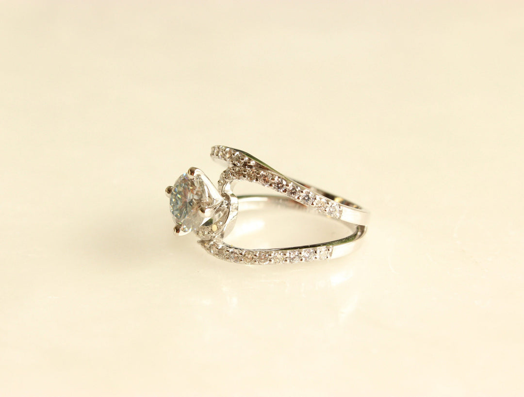 Solitaire Diamond Ring, Engagement Ring, Split Crossover Shank, 14k Solid Gold Ring, Natural Diamonds, Gift for her
