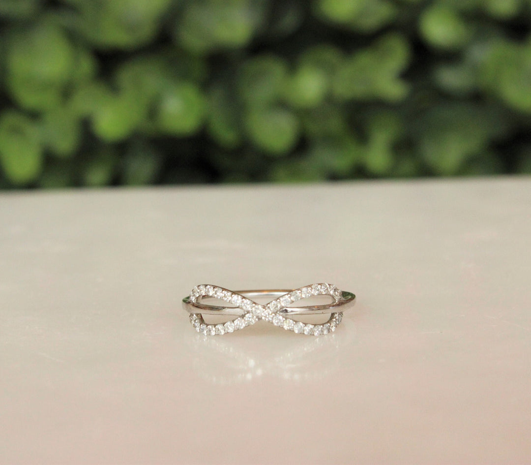 Criss Cross Infinity Diamond Ring, 14k Solid Gold, Natural Diamonds, Everyday Jewelry, Gift for her