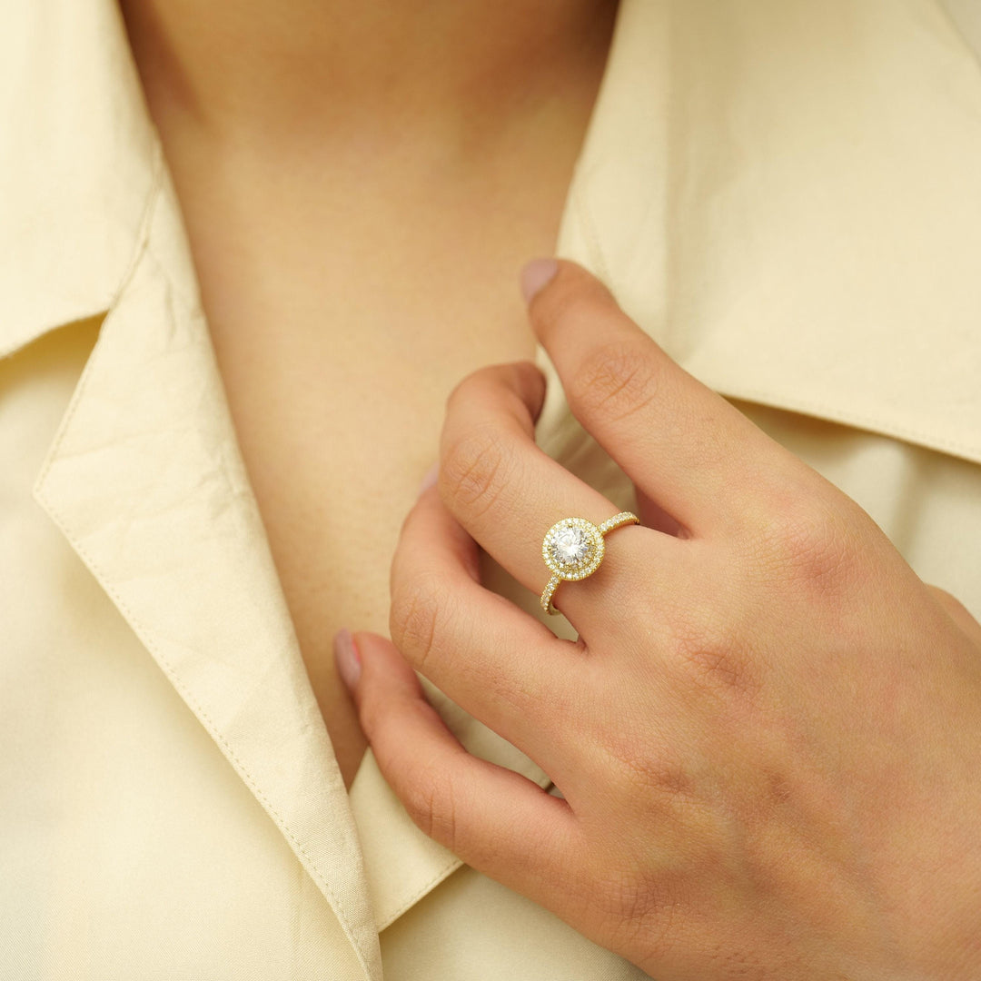 IGI Certified 0.70ct Lab grown Round Solitaire Diamond Ring: 14K Solid Gold Halo Wedding Ring