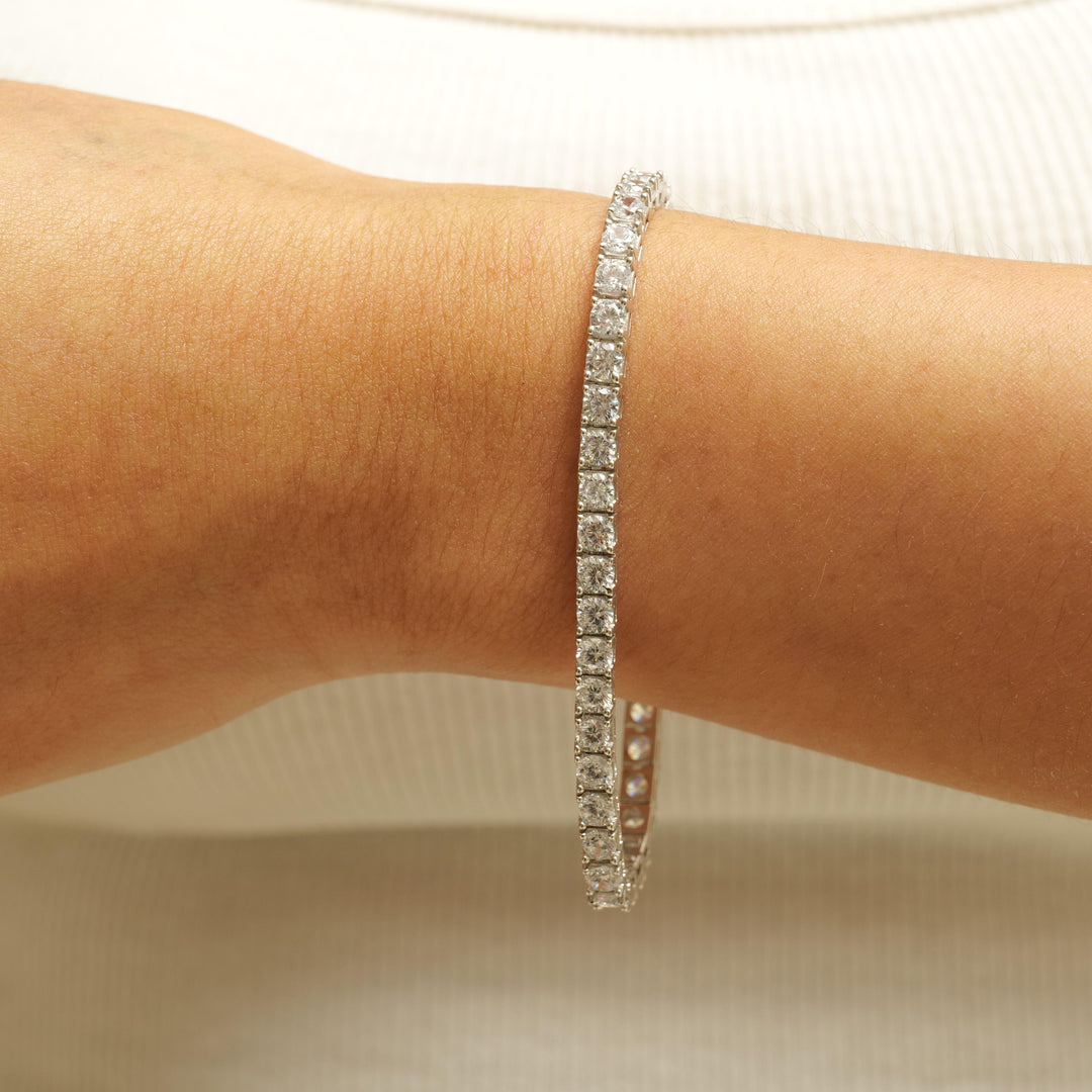 Diamond Line Tennis Bracelet, Eternity Bridal Bracelet, 14K Solid Gold, Natural Diamonds, Stackable Minimalist Bracelet, Gift for Her