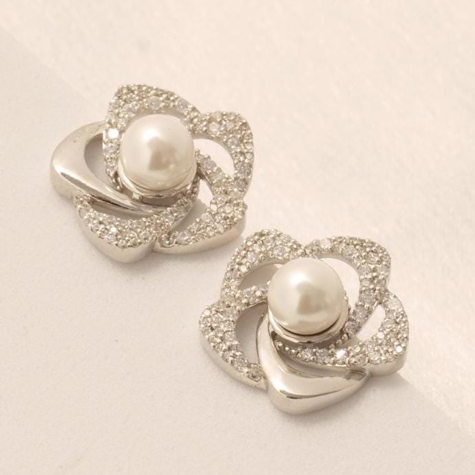 Floral Pearl Diamond Earrings, 14k Solid Gold, Natural Diamonds, Pave Flower Studs, Everyday Cocktail Jewelry, Cluster Pave Setting
