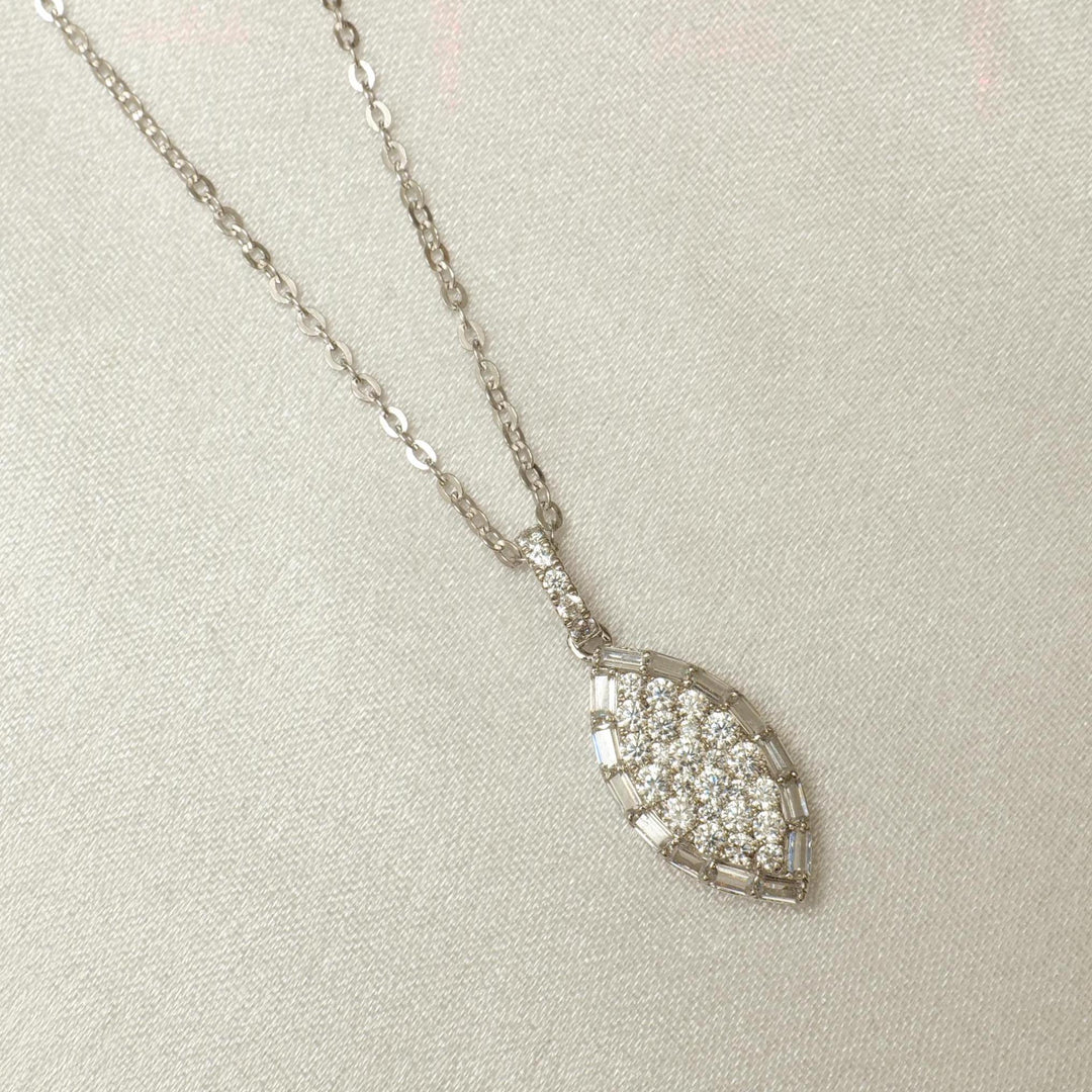 Eye Shape Diamond Pendant Necklace, 14k Solid Gold, Natural Diamonds, Baguette Cluster Stacking Chain Jewelry, Minimalist Layering Necklace